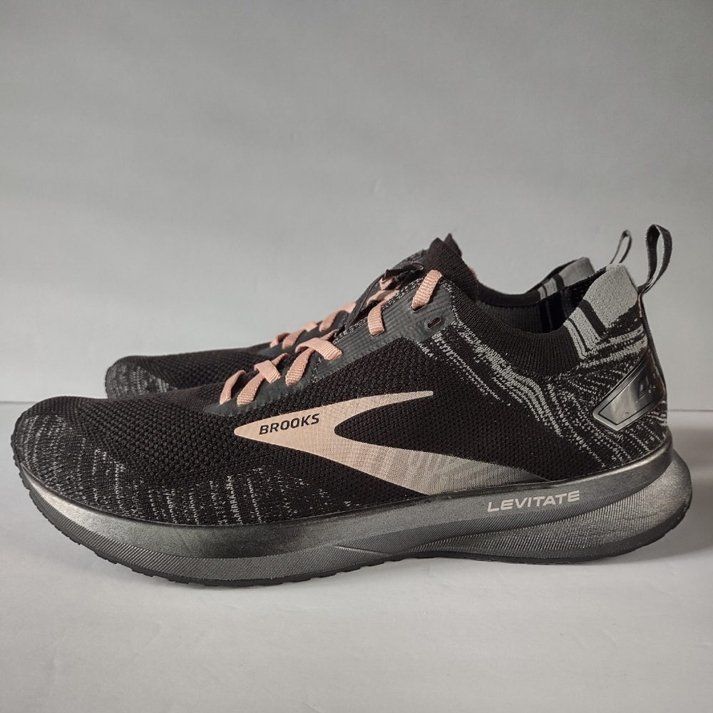 Brooks Levitate 4, awesome black pink colorways